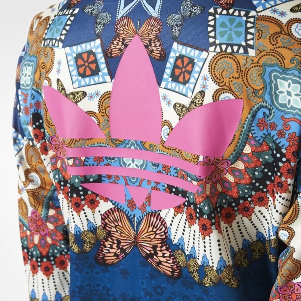 FARM RIO X ADIDAS • Borbomix Jacket in Butterfly - Picture 2 of 11